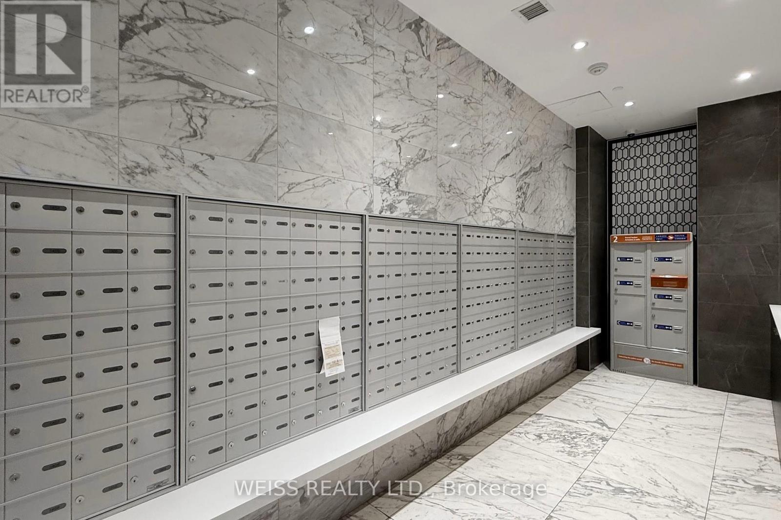 Photo 22 of 221 31 Tippett Road, Toronto ON