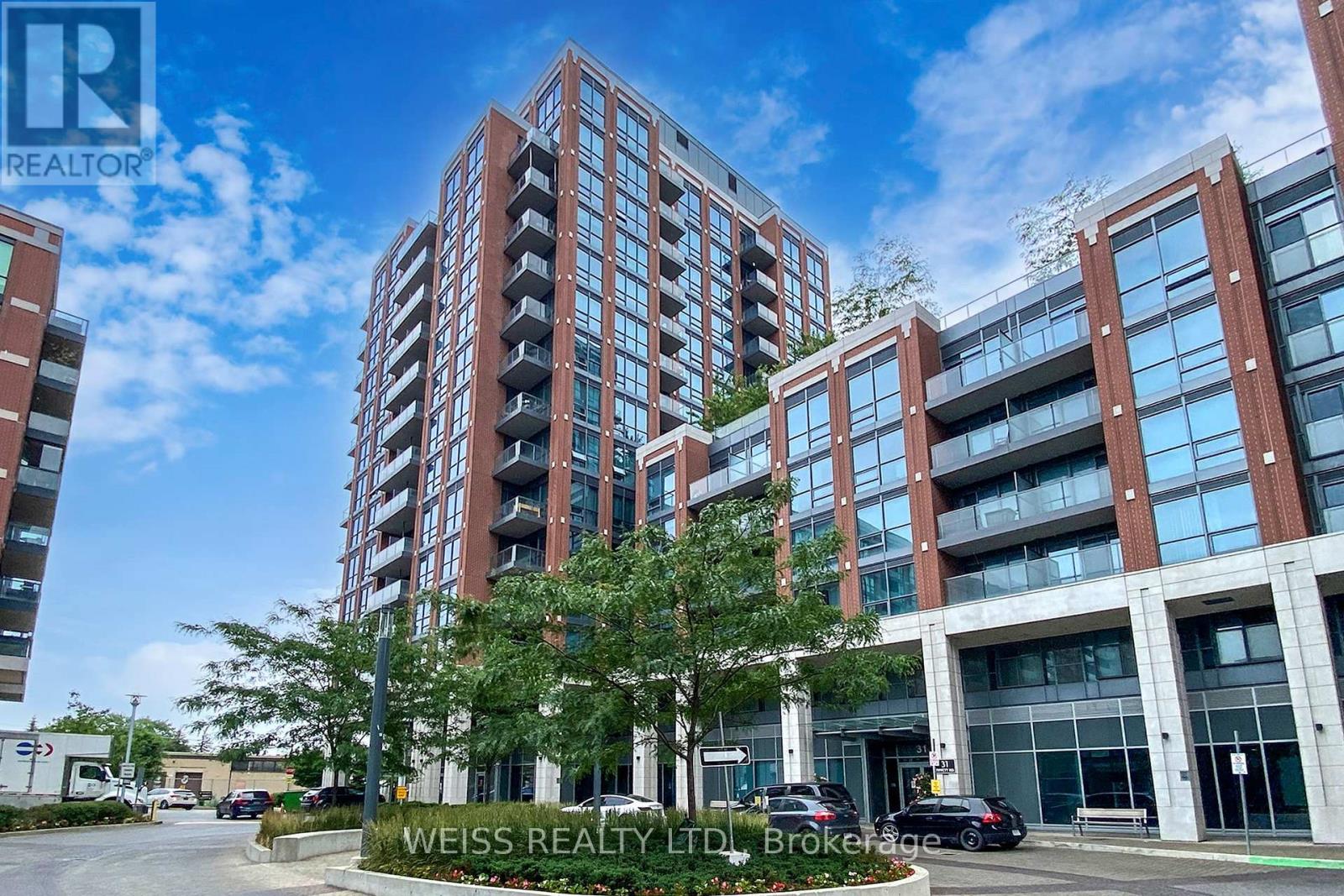 Photo 25 of 221 31 Tippett Road, Toronto ON