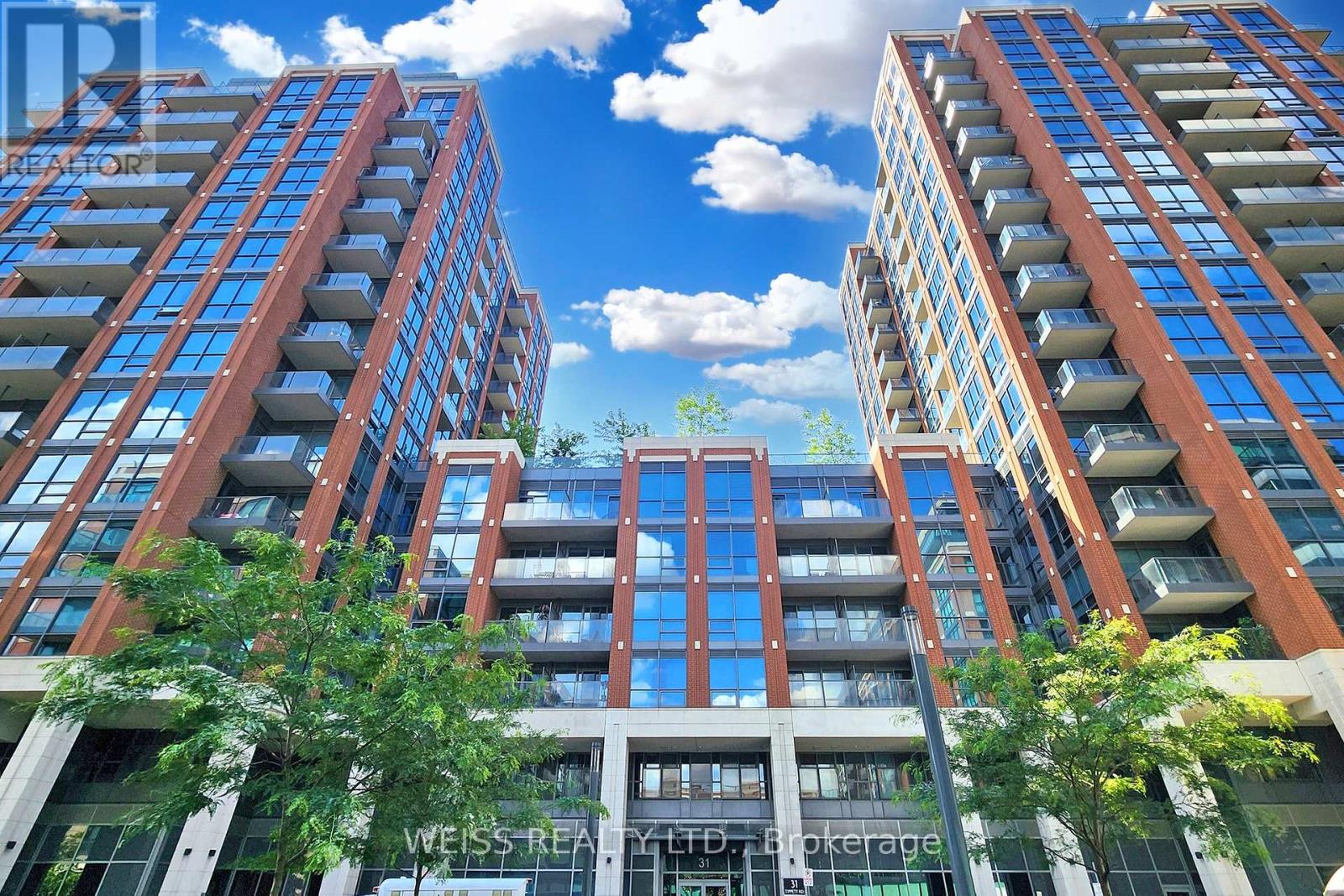 Photo 12 of 221 31 Tippett Road, Toronto ON