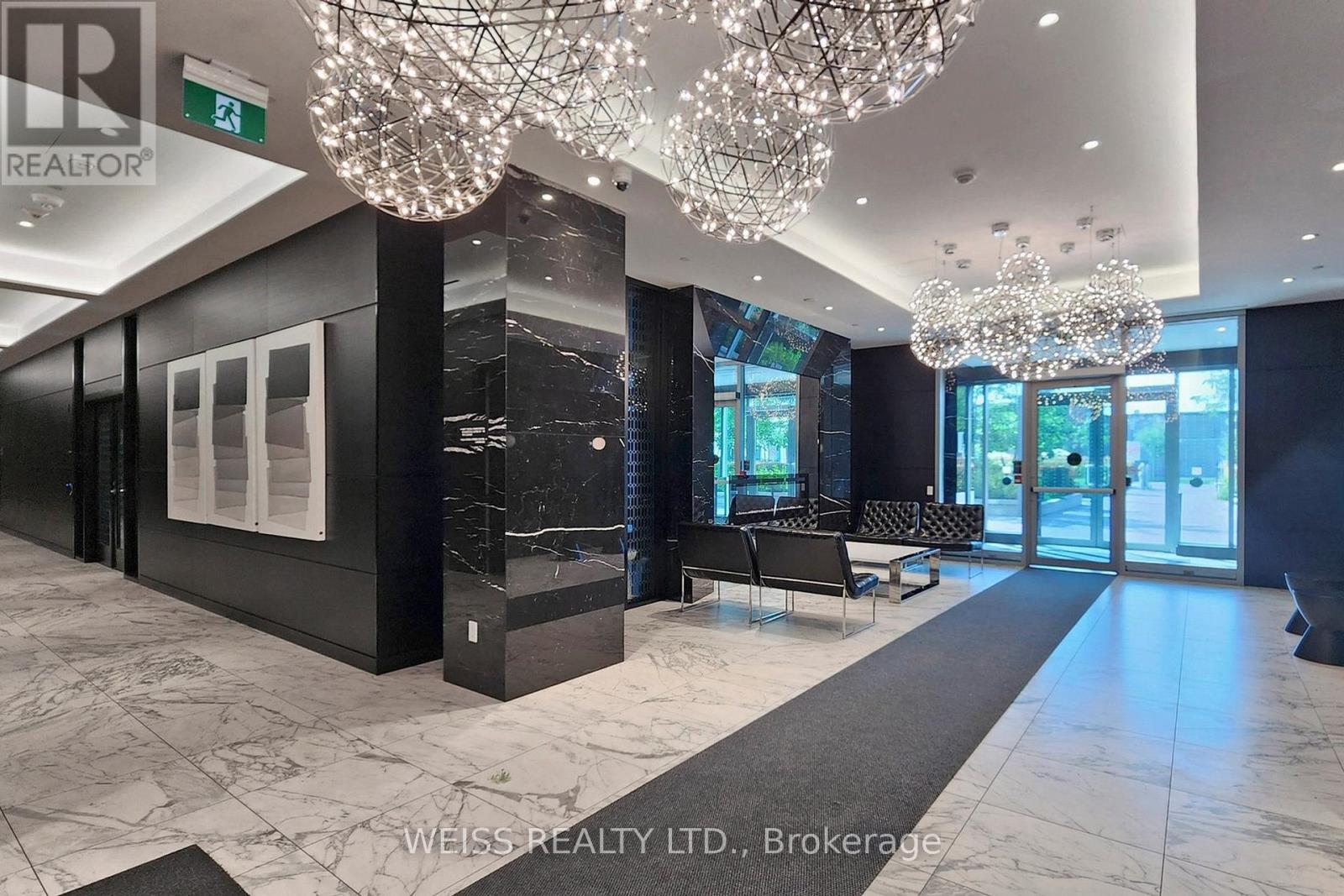 Photo 13 of 221 31 Tippett Road, Toronto ON