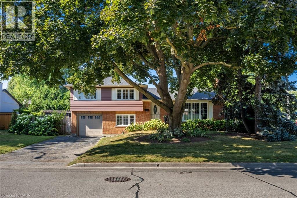 Photo 1 of 4042 Melba Lane, Burlington ON