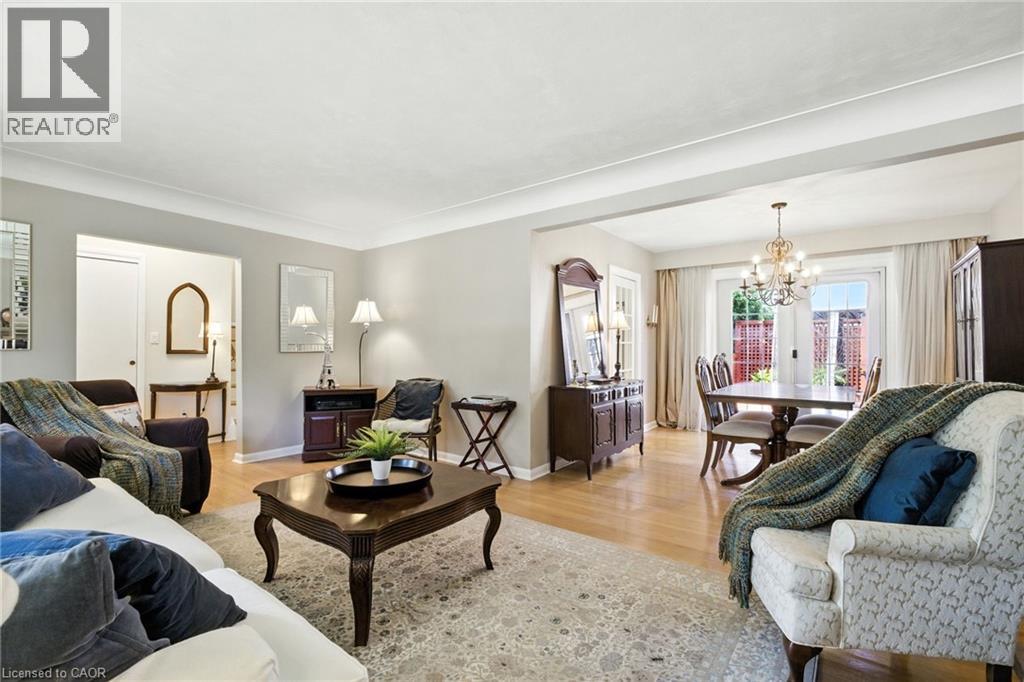 Photo 6 of 4042 Melba Lane, Burlington ON