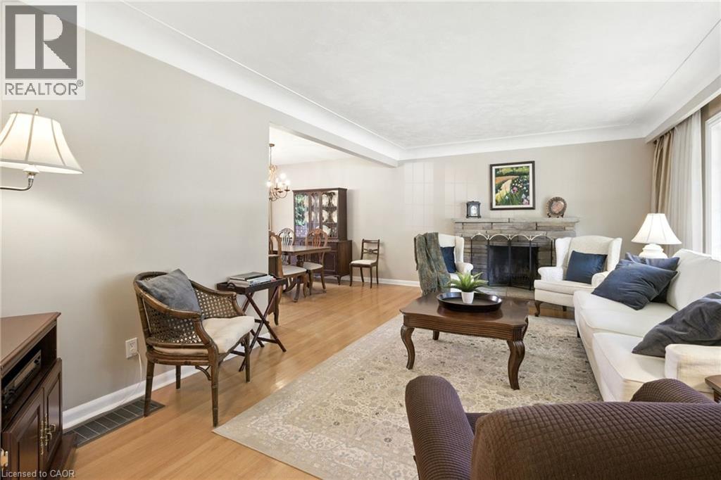 Photo 7 of 4042 Melba Lane, Burlington ON