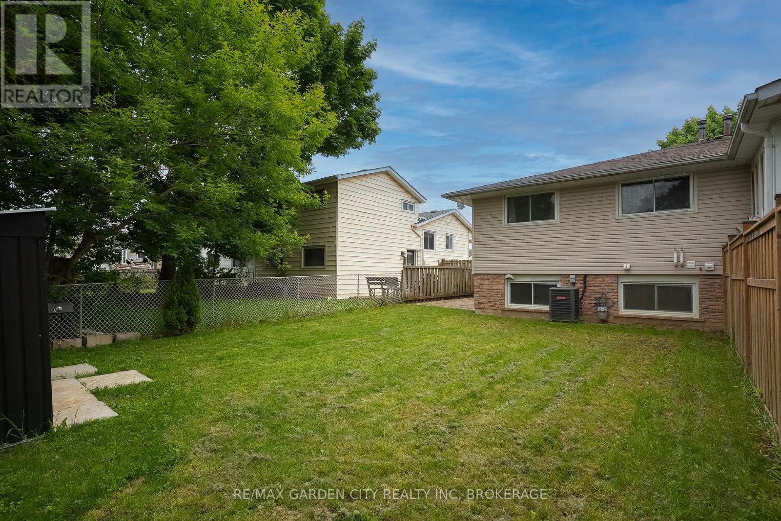 Photo 24 of 85 Ventura Drive, St Catharines ON
