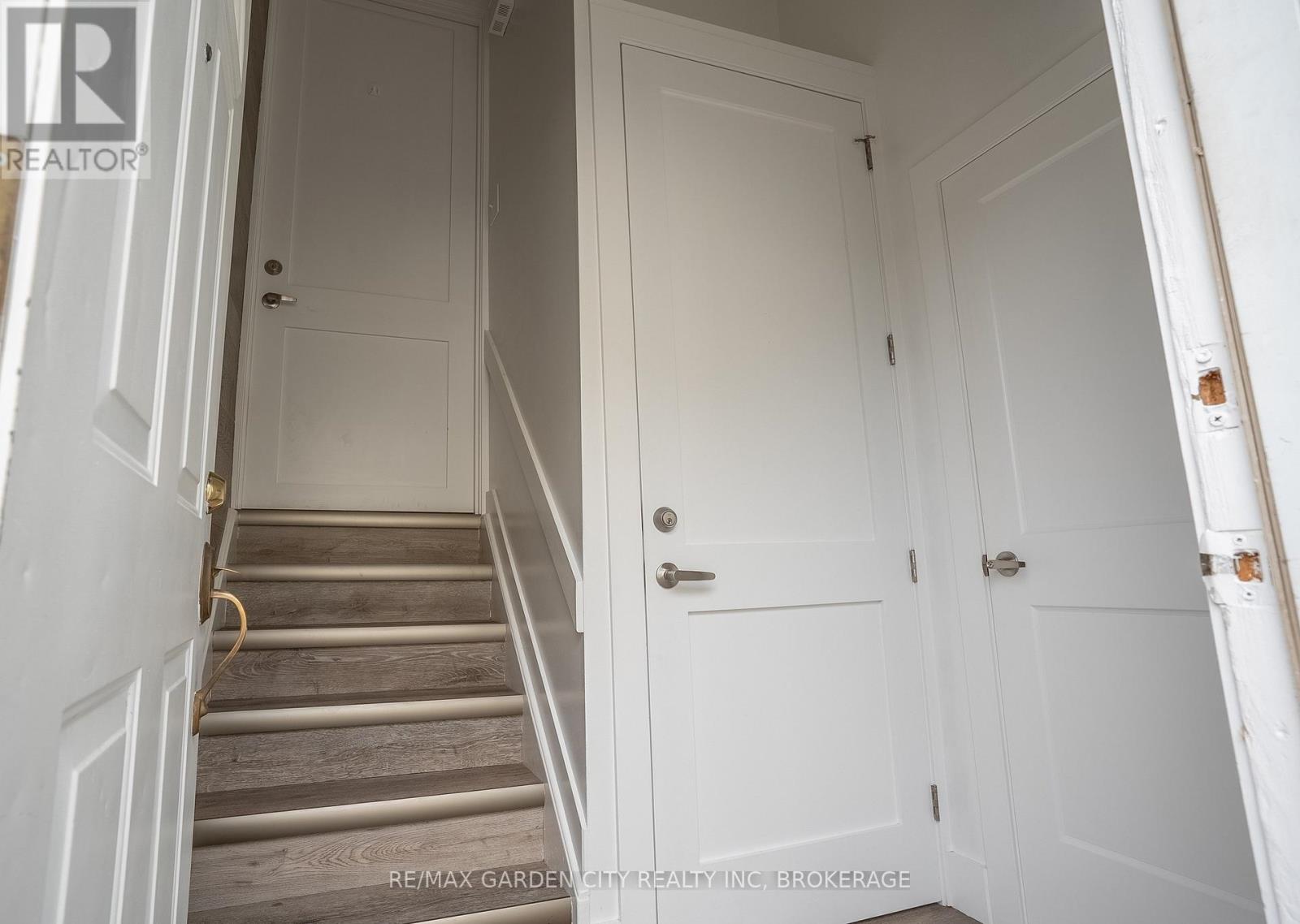 Photo 25 of 85 Ventura Drive, St Catharines ON