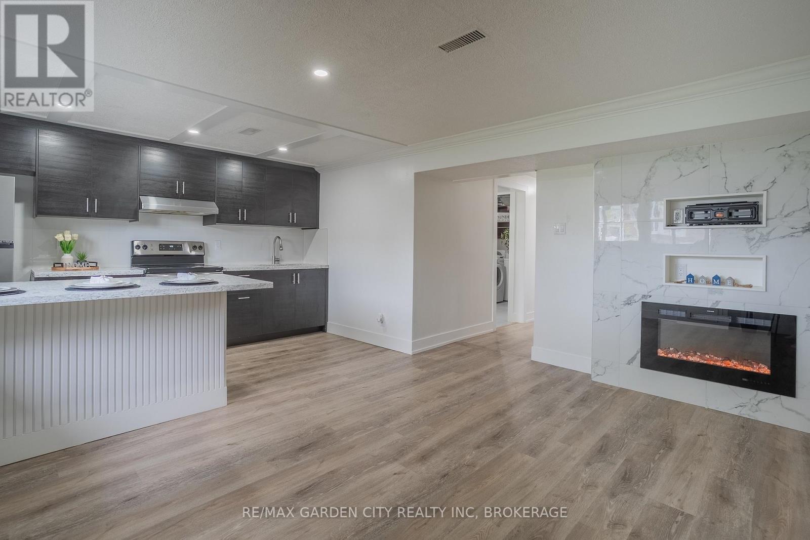 Photo 12 of 85 Ventura Drive, St Catharines ON