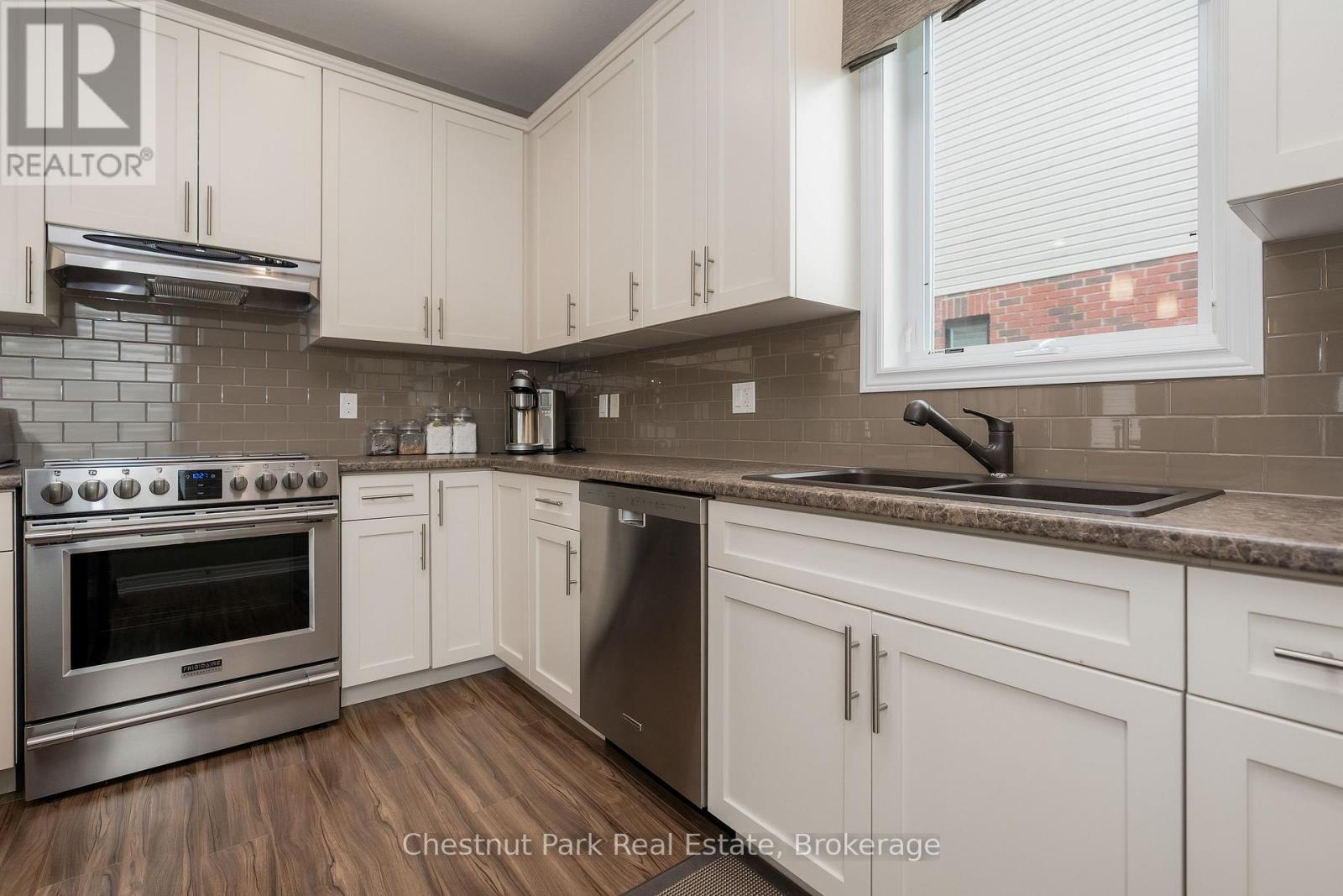 Photo 26 of 21 Portland Street, Collingwood ON