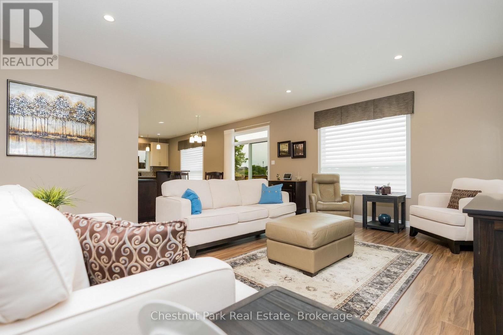 Photo 27 of 21 Portland Street, Collingwood ON