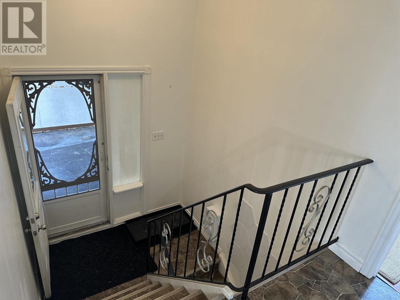 Photo 10 of 639 Placid Ave, Sault Ste Marie ON