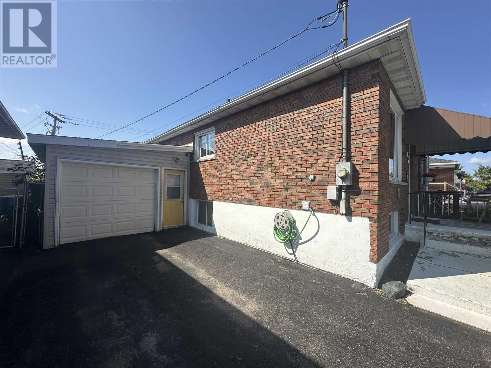 Photo 11 of 639 Placid Ave, Sault Ste Marie ON