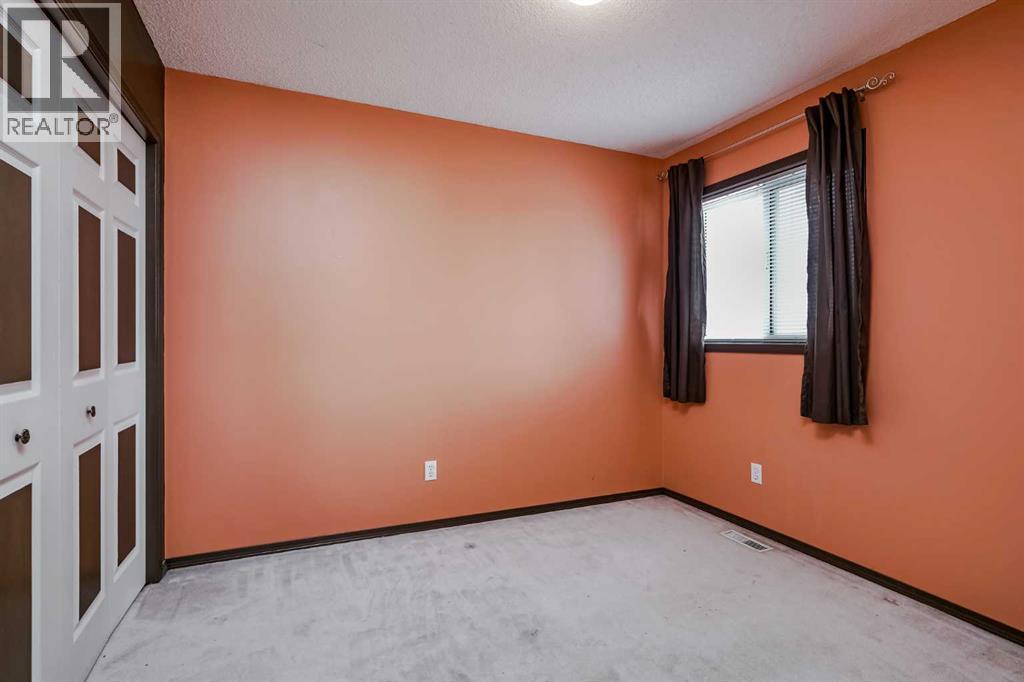 Single Family House for Sale in  Mt Cornwall Circle SE McKenzie Lake Calgary 