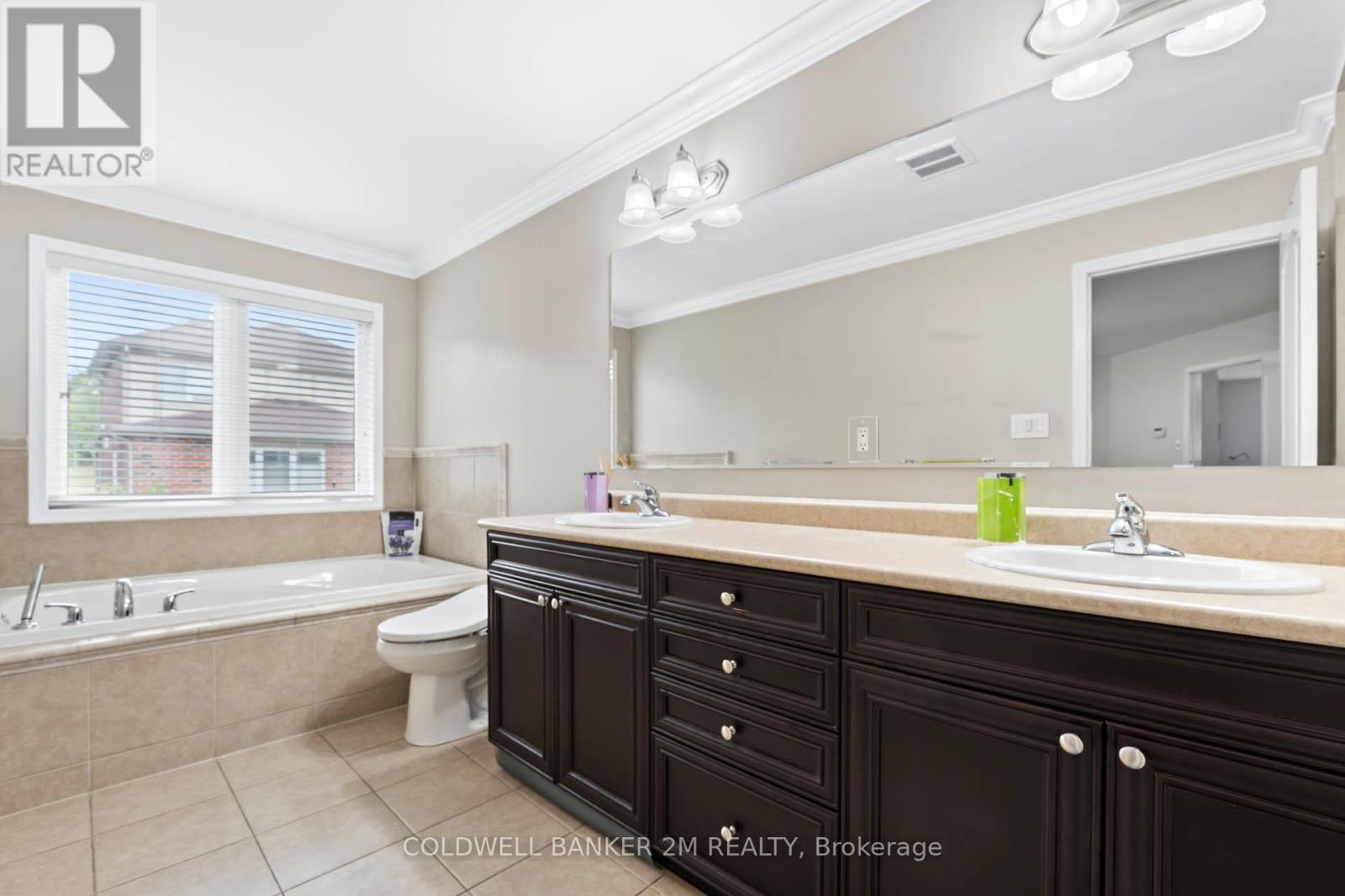 Photo 24 of 279 Cochrane Terrace, Milton ON