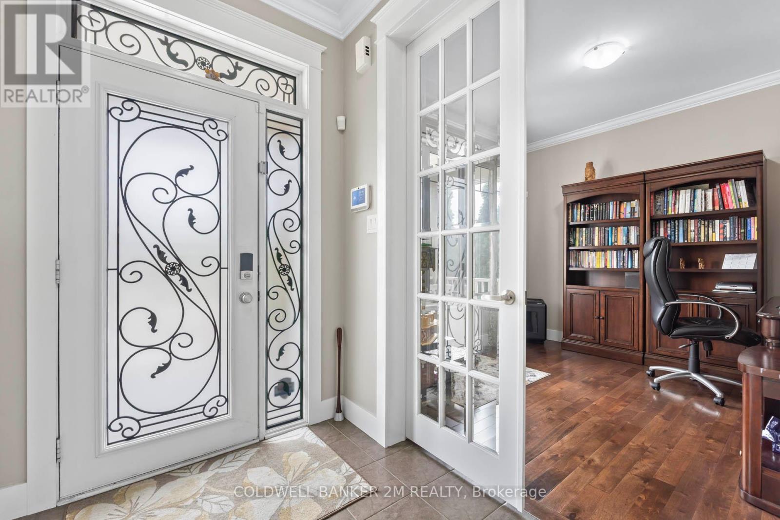 Photo 5 of 279 Cochrane Terrace, Milton ON