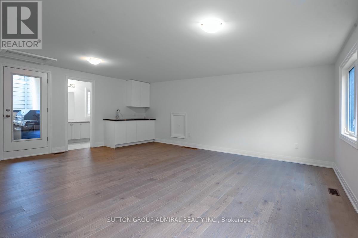 Photo 46 of 42 Solar Street, Richmond Hill ON