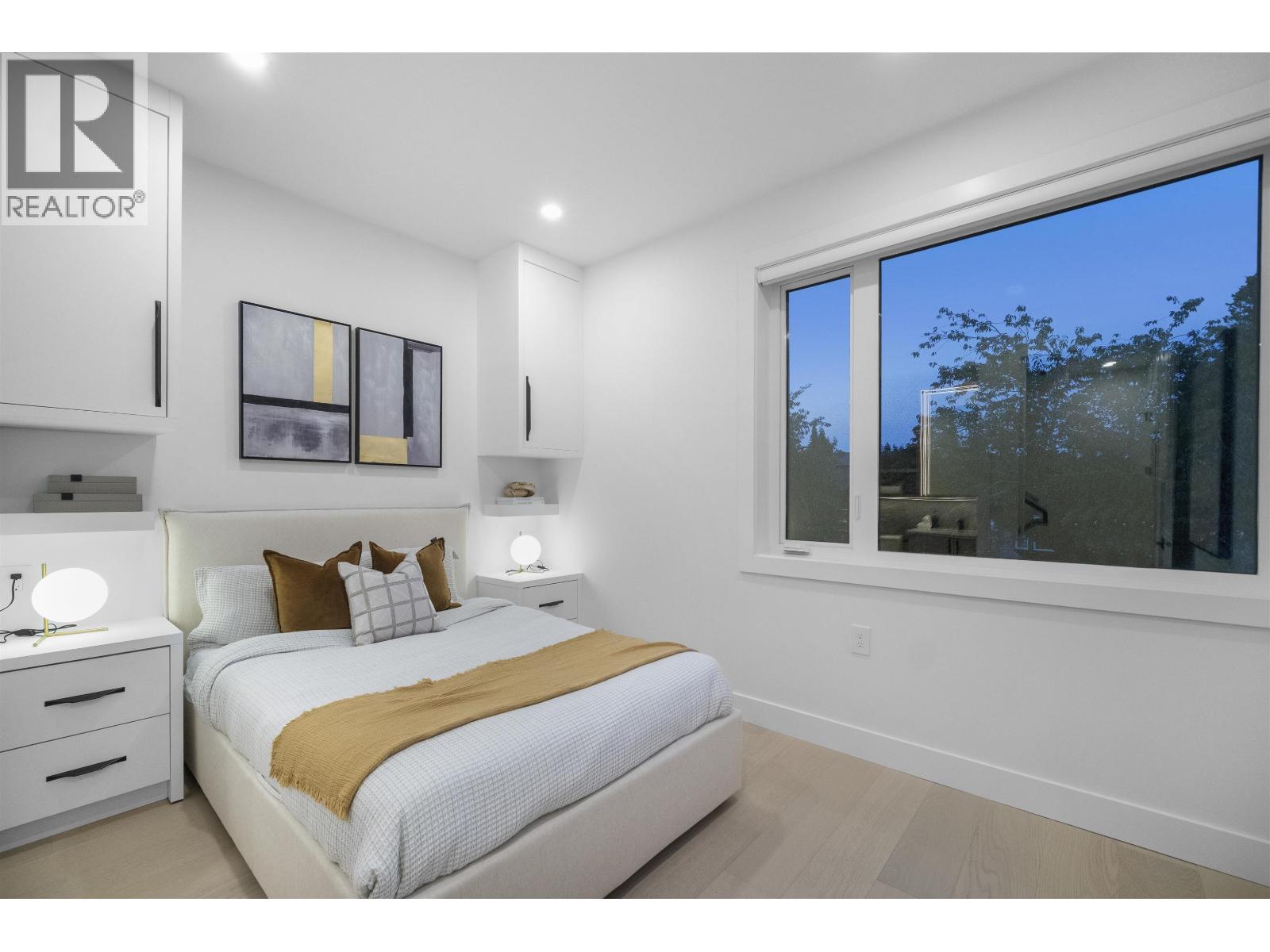 Photo 4 of 1 5033 Prince Albert Street, Vancouver BC