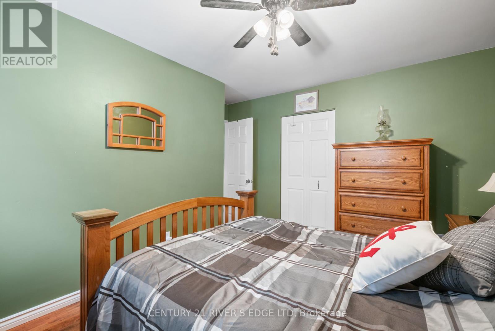 Photo 21 of 801 Tupper Street, Brockville ON
