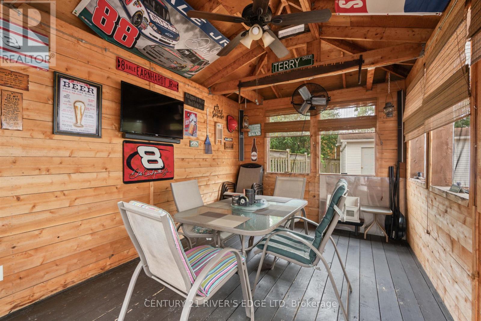 Photo 9 of 801 Tupper Street, Brockville ON