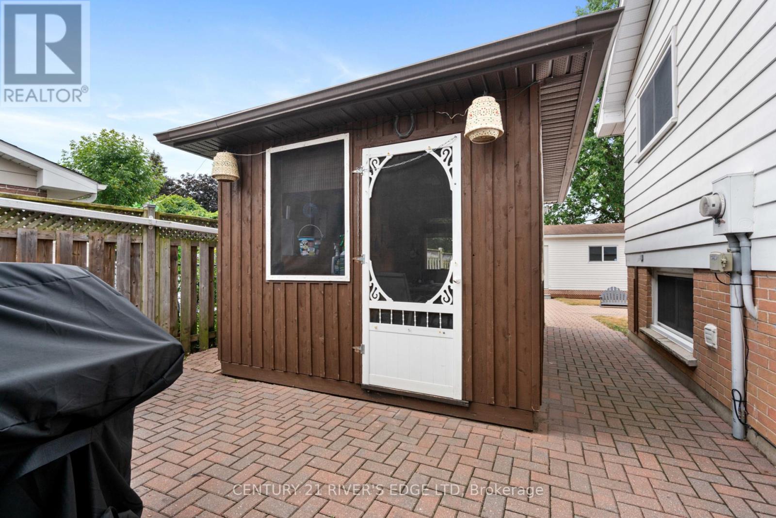 Photo 1 of 801 Tupper Street, Brockville ON
