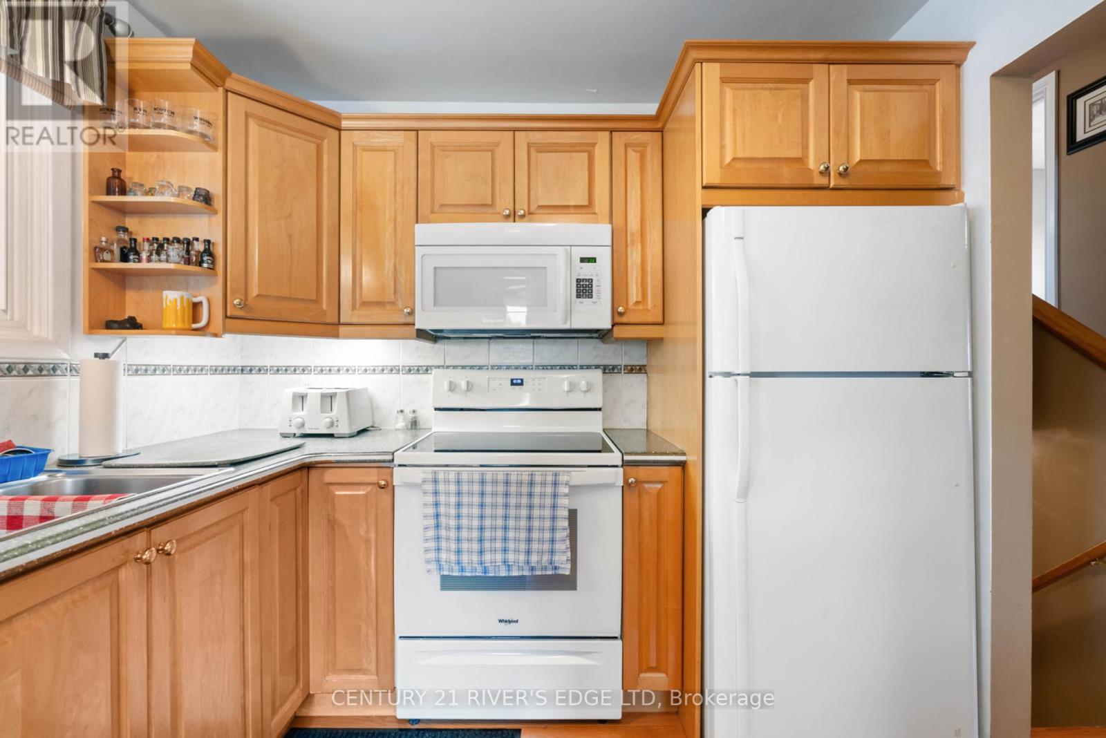 Photo 28 of 801 Tupper Street, Brockville ON