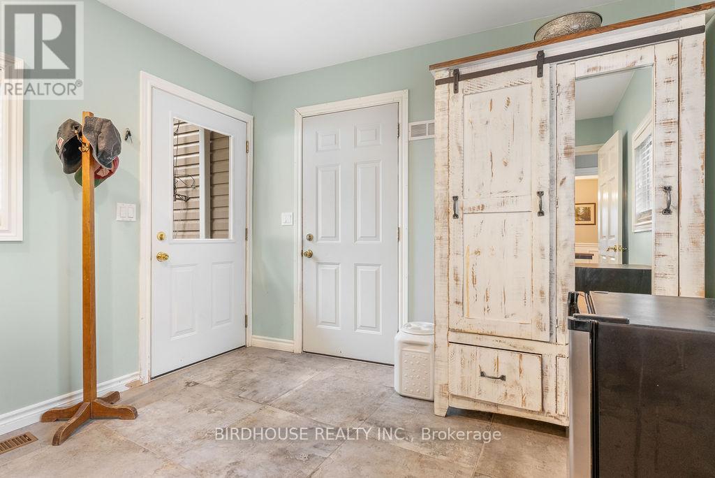 Photo 25 of 12 Northview Street, Kawartha Lakes ON