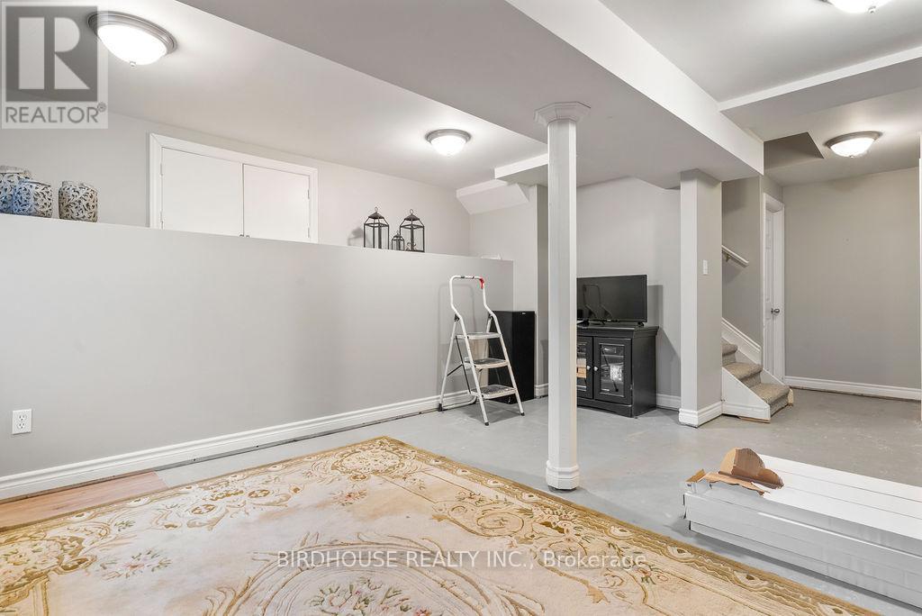 Photo 41 of 12 Northview Street, Kawartha Lakes ON