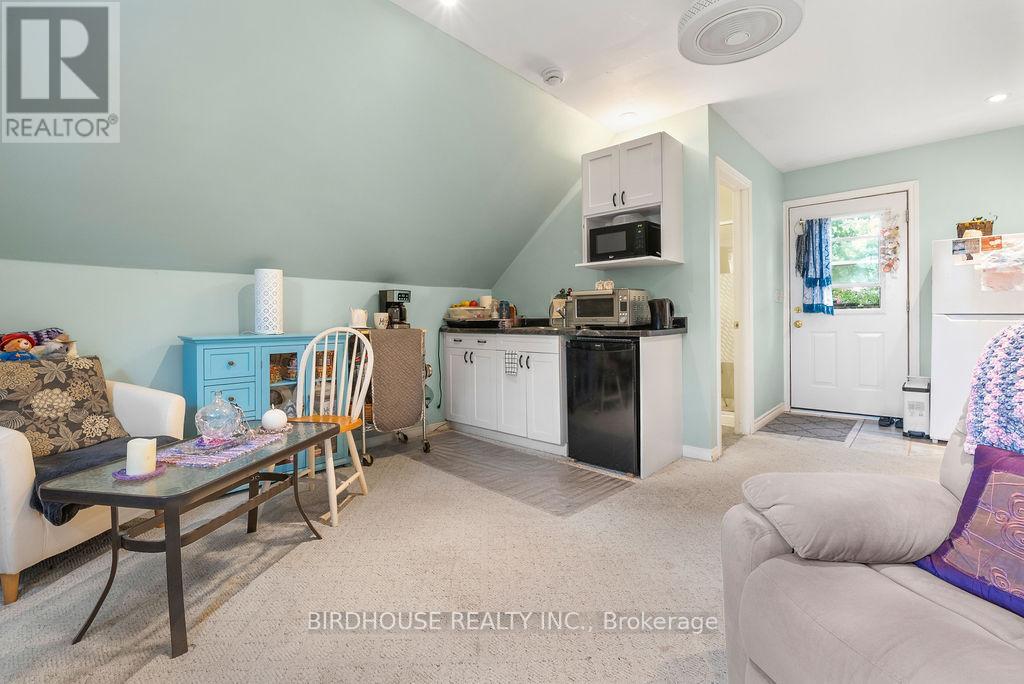 Photo 33 of 12 Northview Street, Kawartha Lakes ON