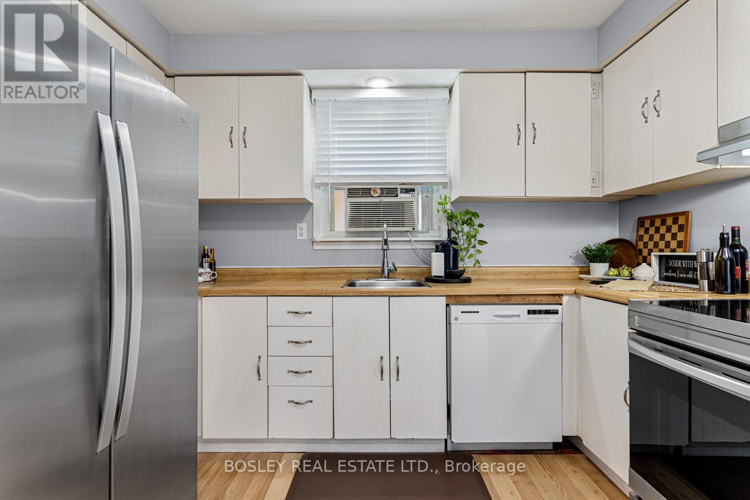 Photo 15 of 687 Mackechnie Crescent, Cobourg ON