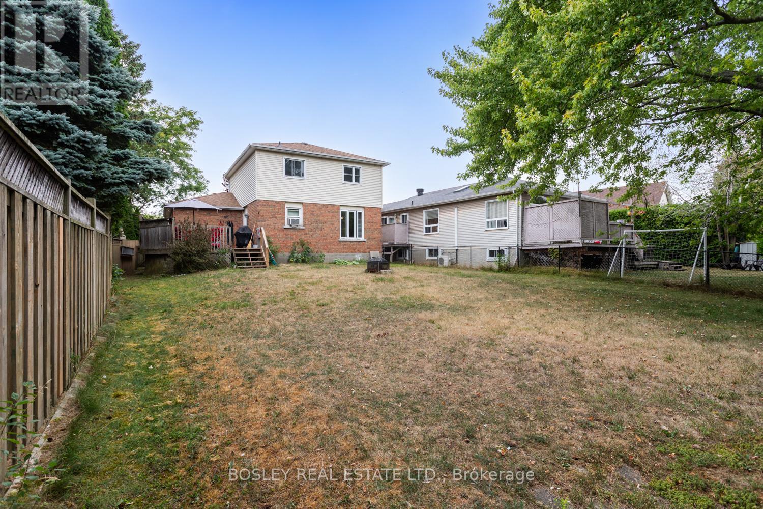 Photo 34 of 687 Mackechnie Crescent, Cobourg ON