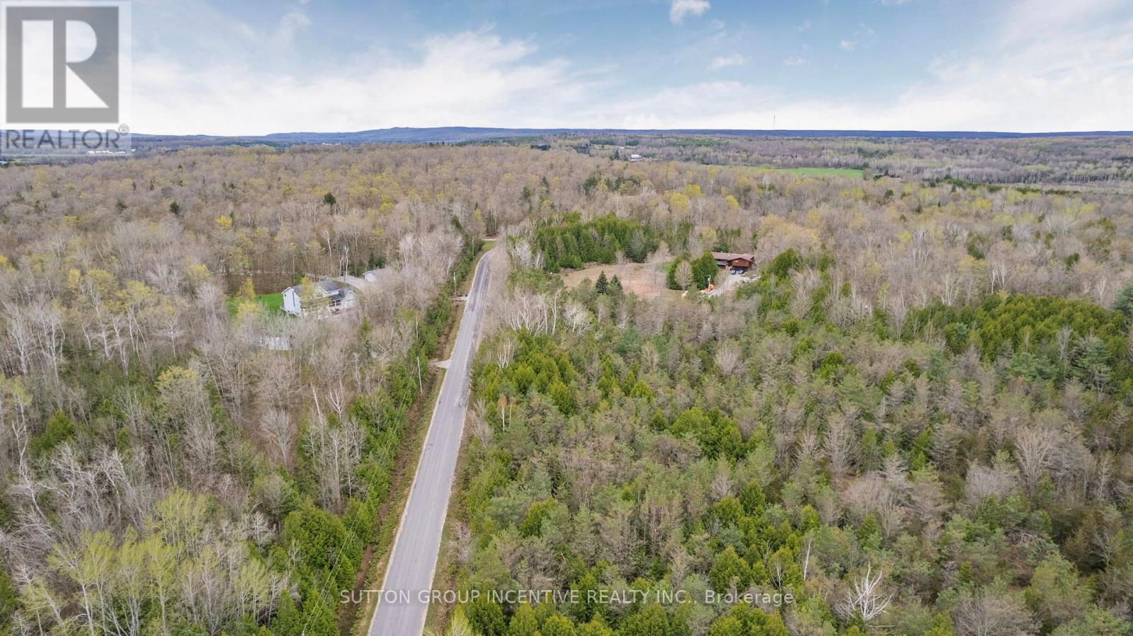 Photo 26 of 2266 Foxmead Road, Oromedonte ON