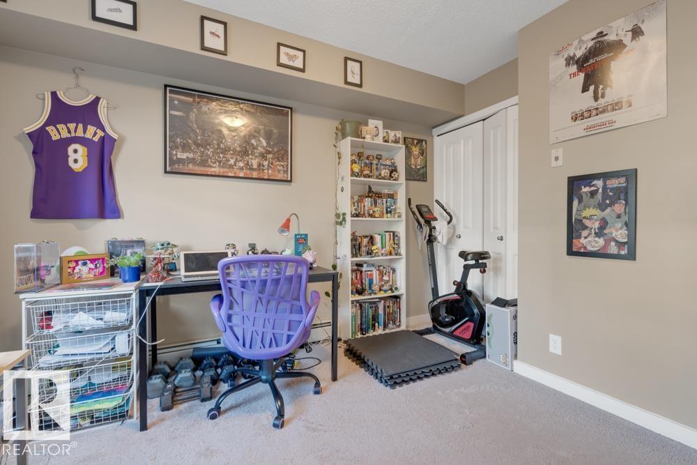 Photo 16 of 102 5816 Mullen Pl Nw, Edmonton AB