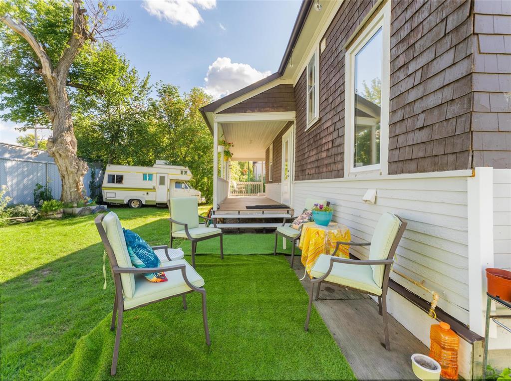 Photo 6 of 211 Queen Avenue, Selkirk MB