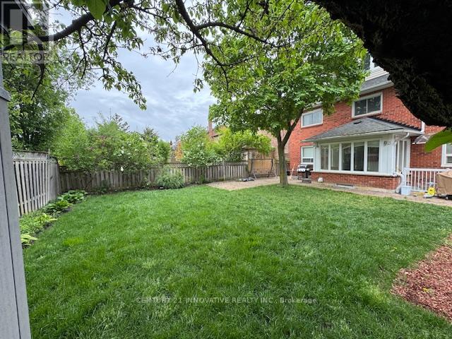 23 LINDEN CRESCENT, Brampton (Westgate), Ontario