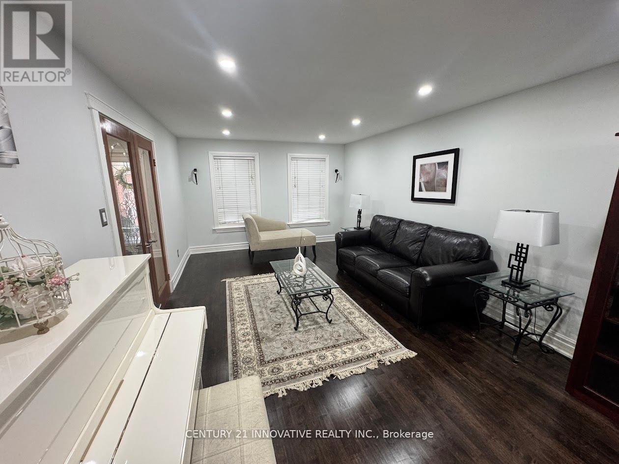 Single Family House for Sale in  LINDEN CRESCENT Brampton (Westgate) 