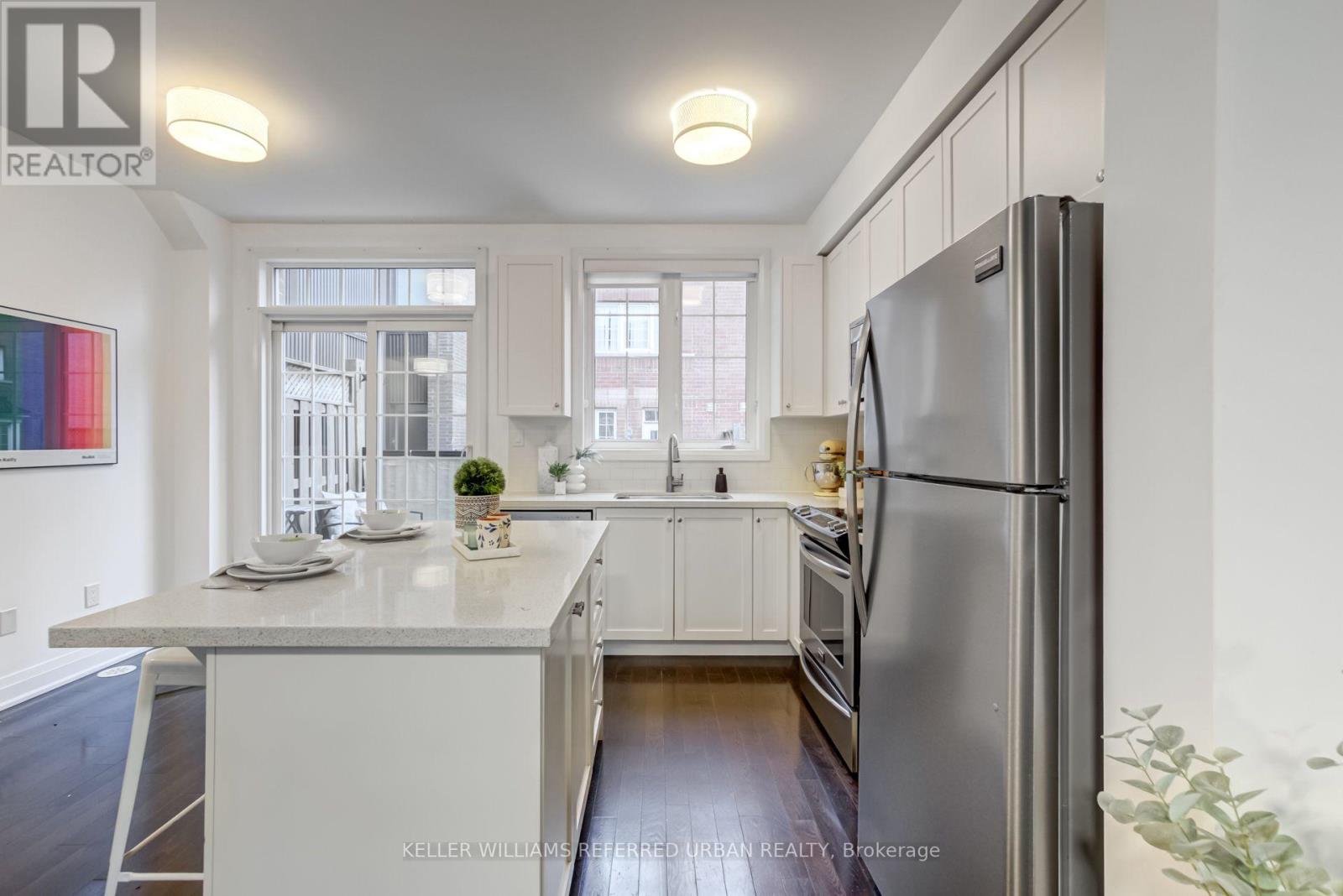 Photo 27 of 68 Raffeix Lane, Toronto ON