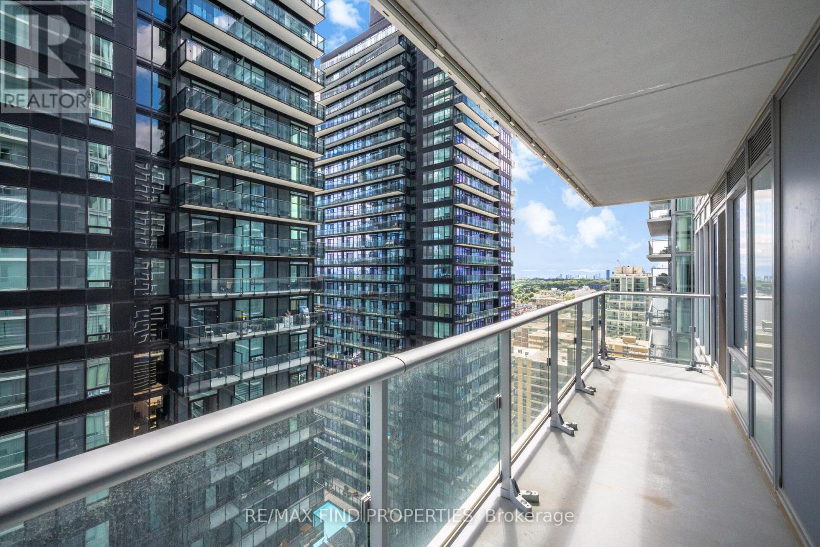 Photo 35 of 2304 99 Broadway Avenue, Toronto ON