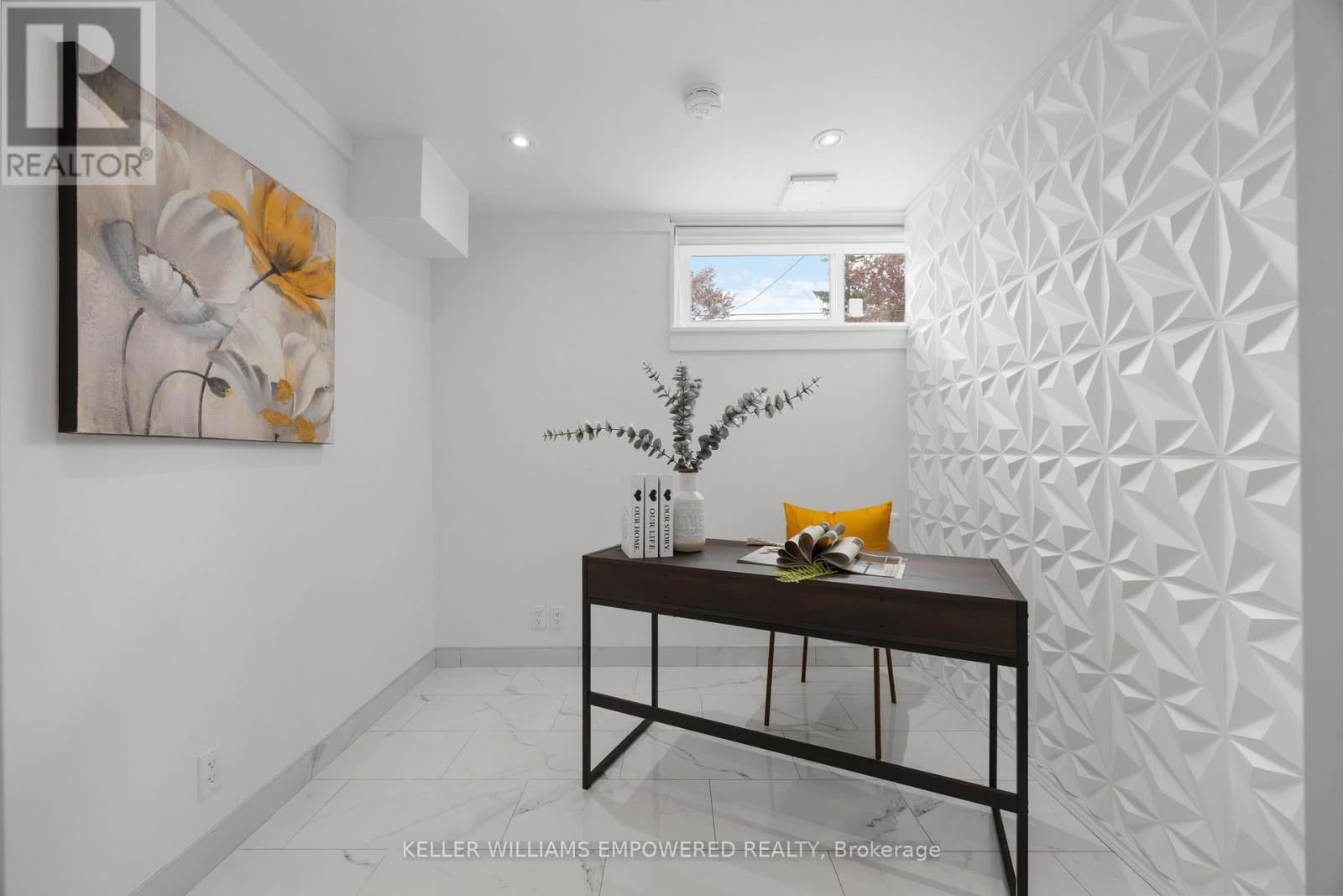 Photo 26 of 112 Kingslake Road, Toronto ON