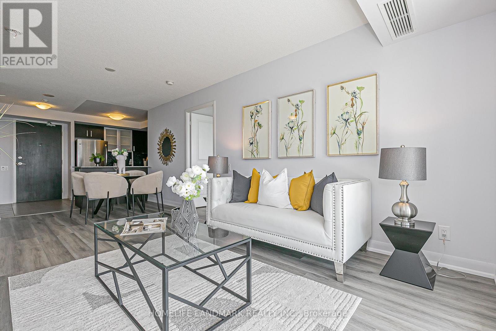 Photo 15 of 1615 17 Anndale Drive, Toronto ON