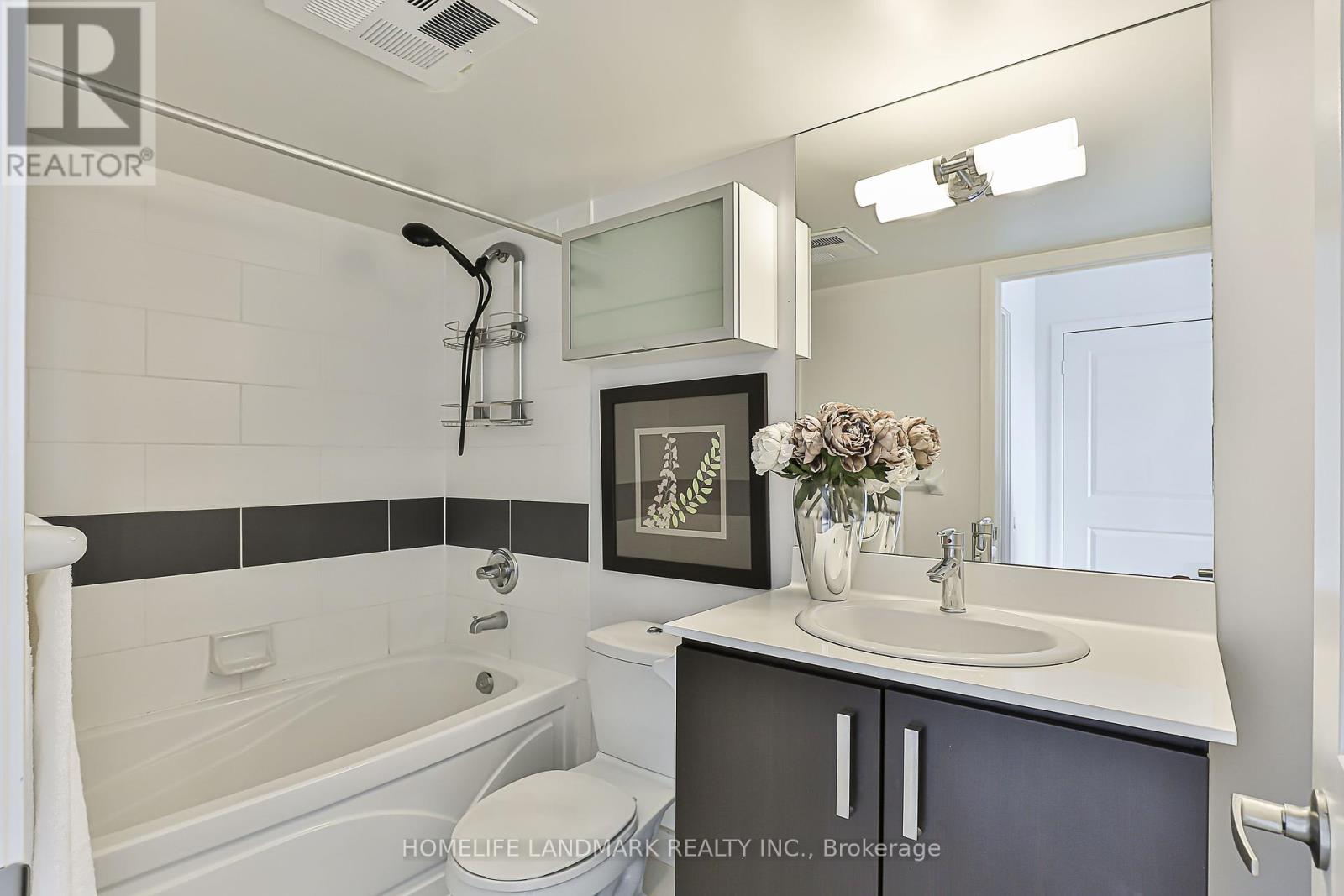 Photo 22 of 1615 17 Anndale Drive, Toronto ON