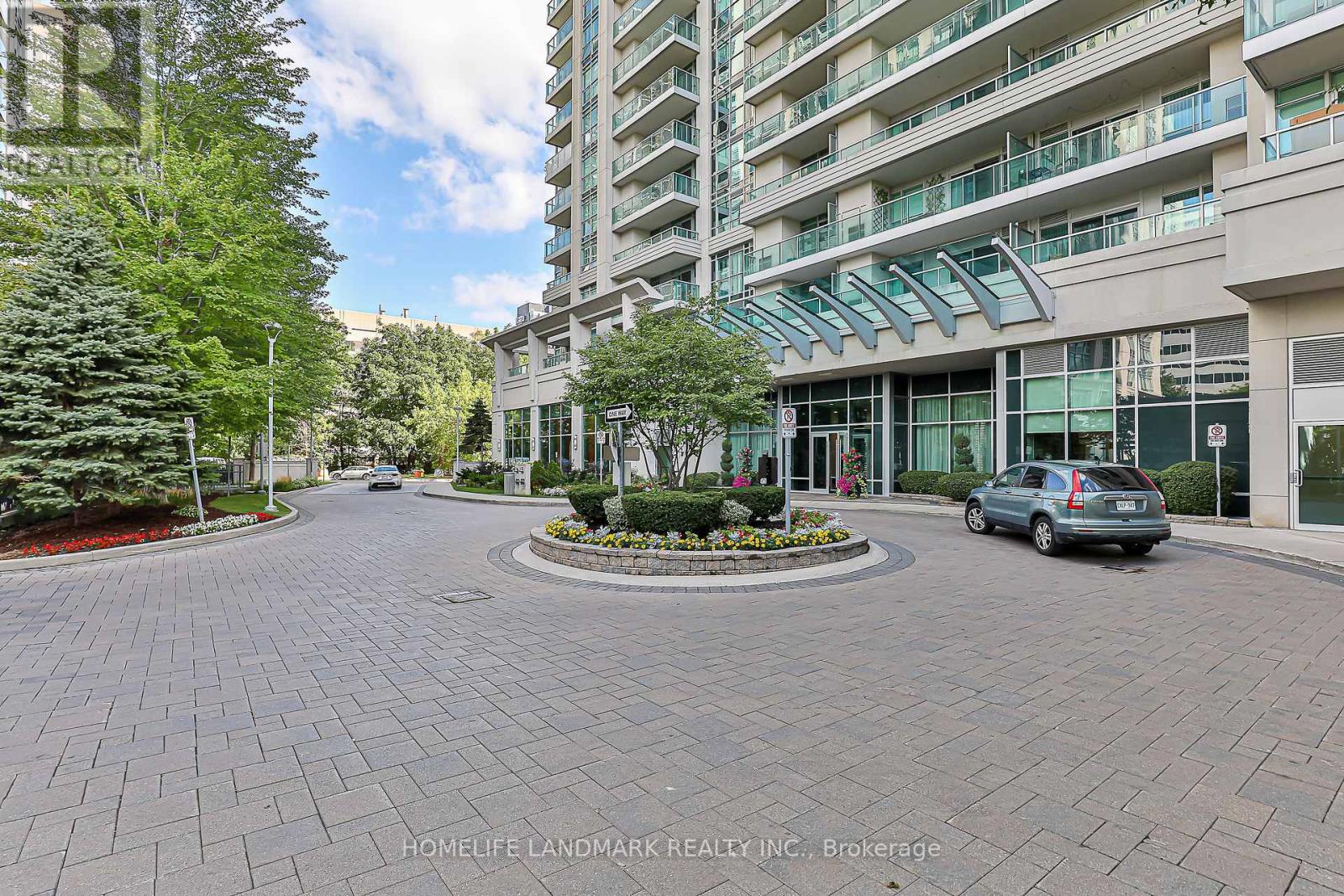 Photo 30 of 1615 17 Anndale Drive, Toronto ON