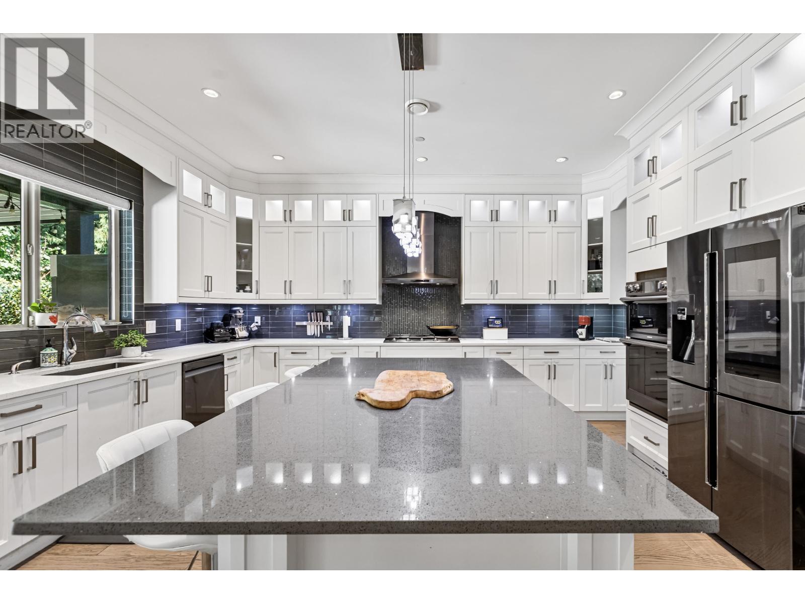 Photo 13 of 12351 216 Street, Maple Ridge BC