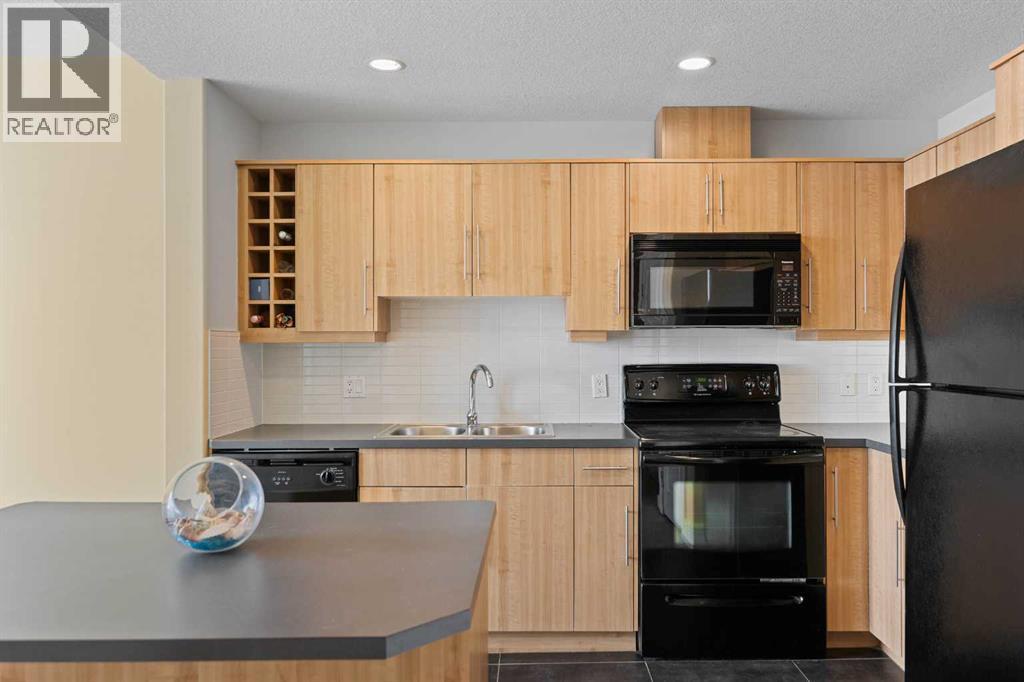 Single Family House for Sale in   Spruce Place SW Spruce Cliff Calgary 