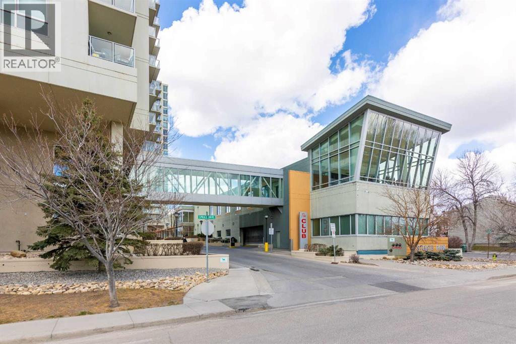 Single Family House for Sale in   Spruce Place SW Spruce Cliff Calgary 