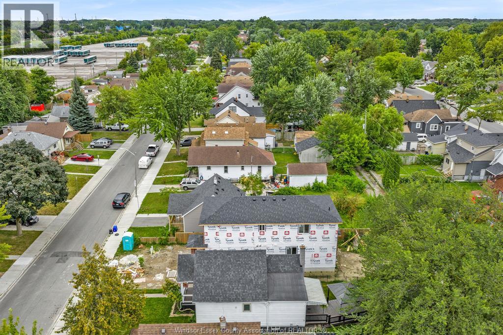 Photo 45 of 915 Mckay Avenue, Windsor ON