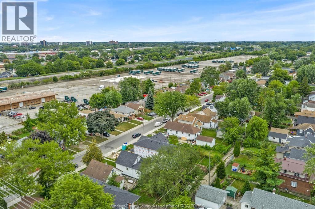 Photo 48 of 915 Mckay Avenue, Windsor ON