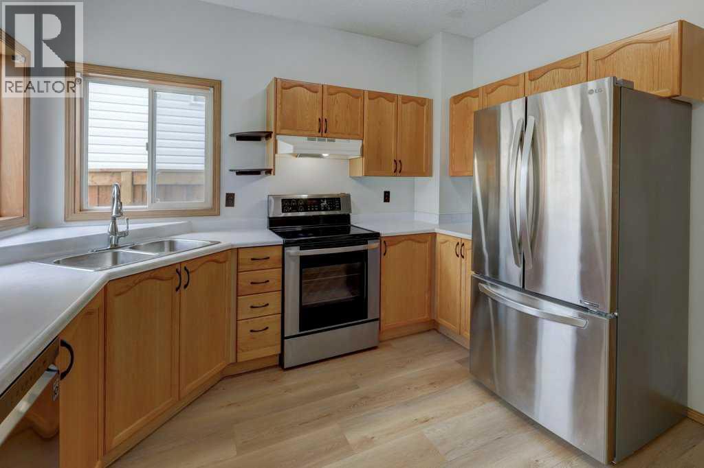 Photo 22 of 223 Covington Road Ne, Calgary AB
