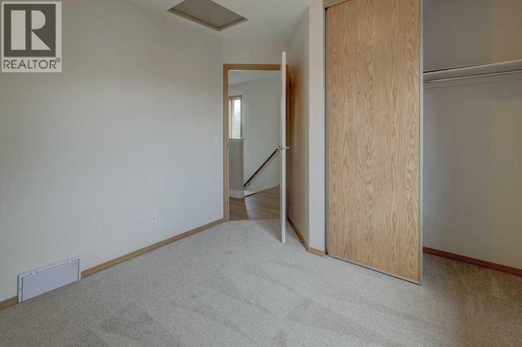 Photo 19 of 223 Covington Road Ne, Calgary AB