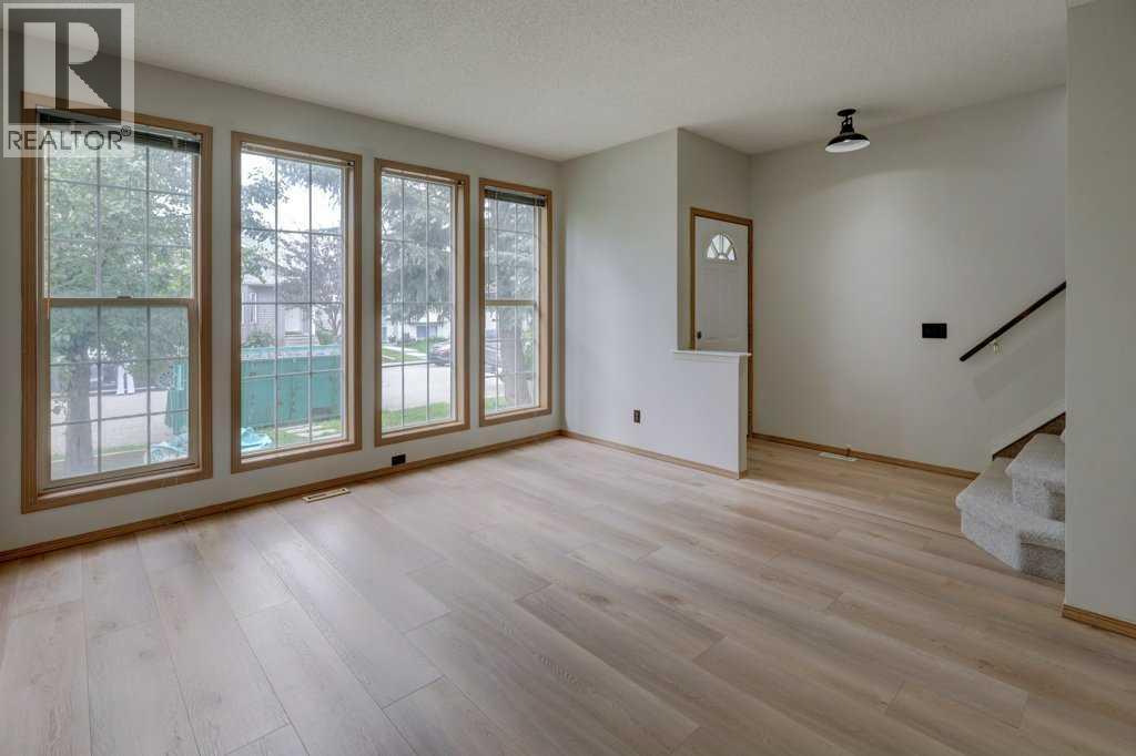Photo 30 of 223 Covington Road Ne, Calgary AB