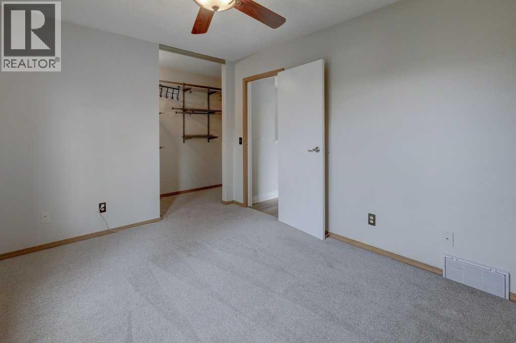 Photo 16 of 223 Covington Road Ne, Calgary AB