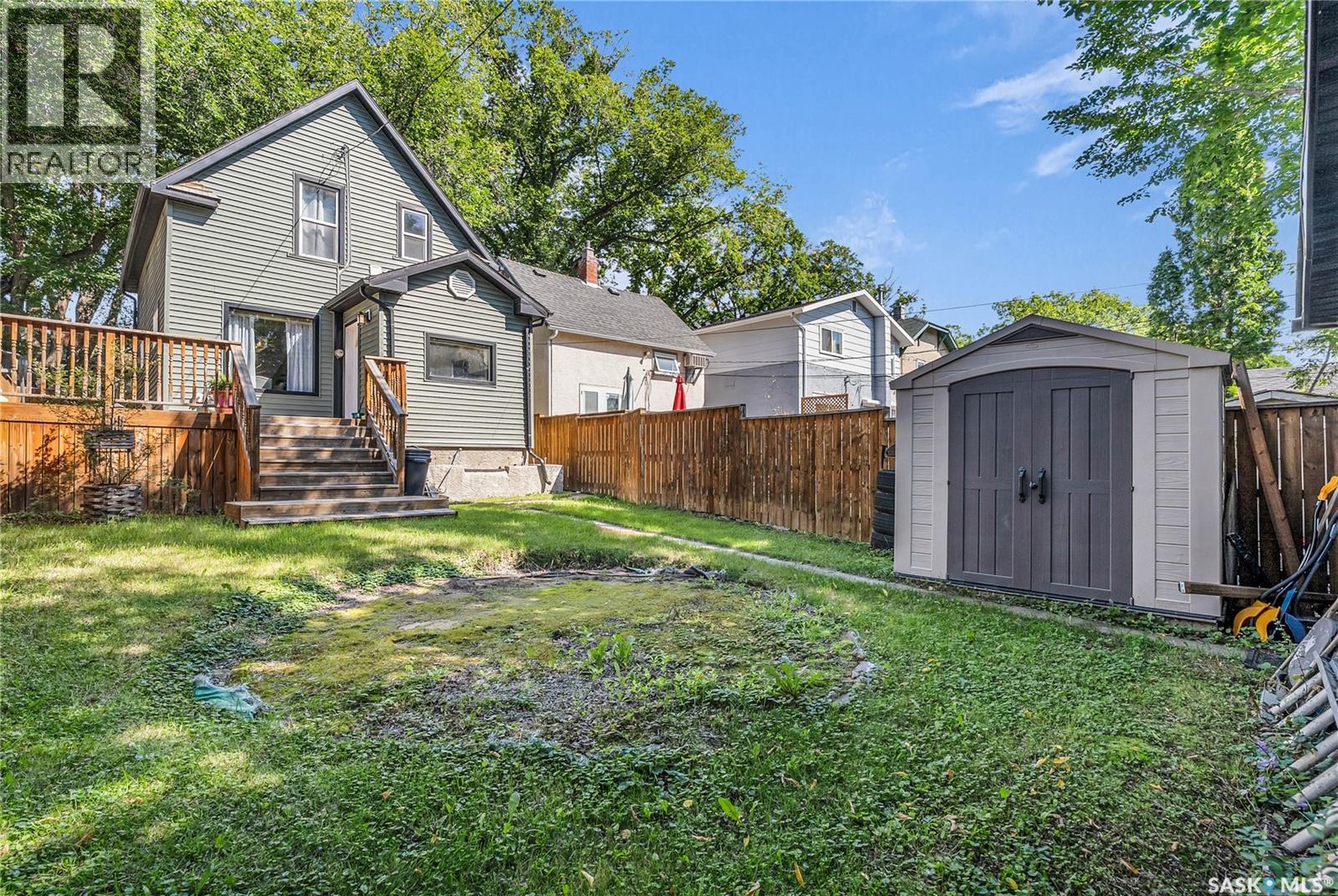 Photo 28 of 211 28th Street W, Saskatoon SK