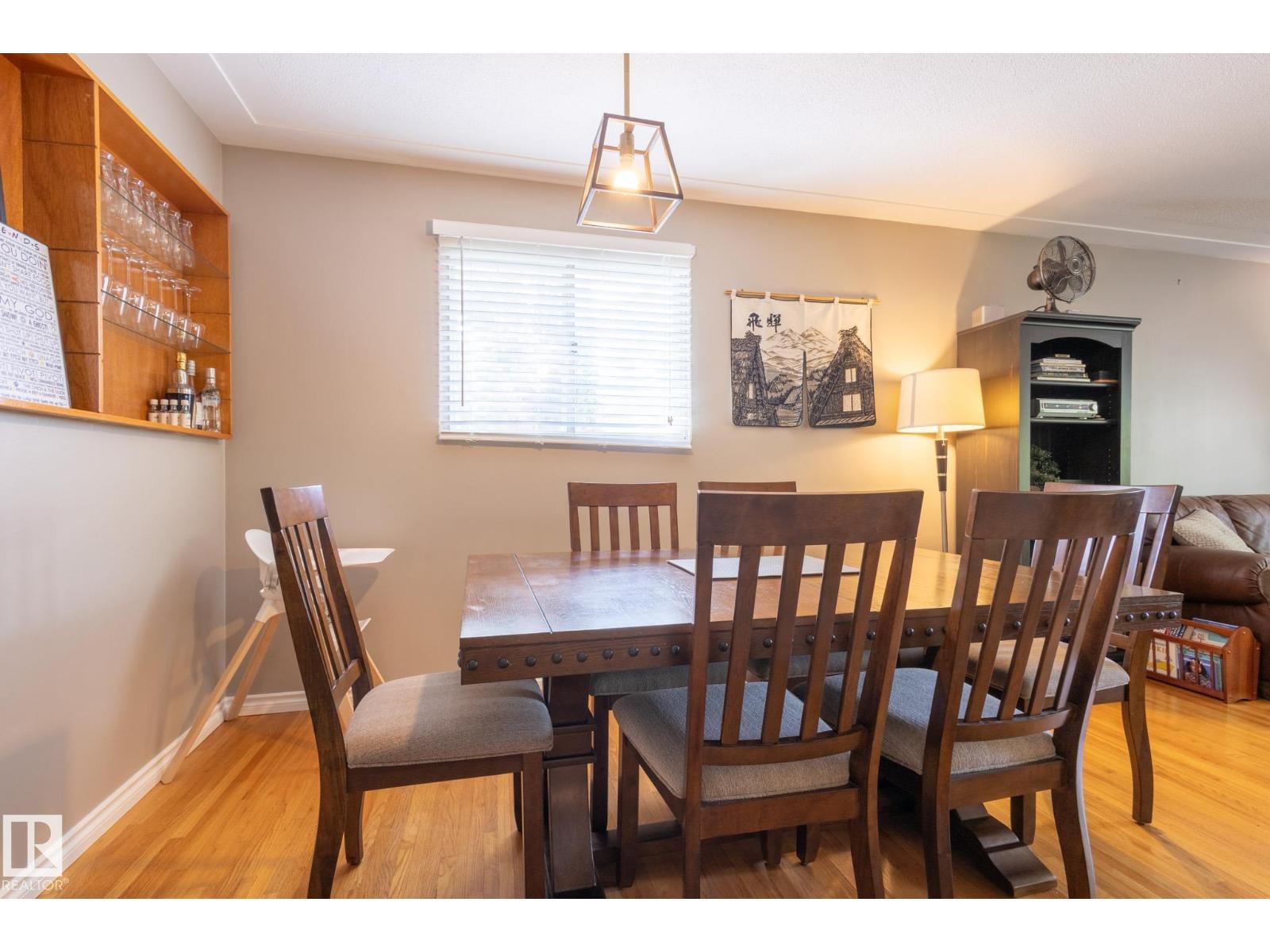Photo 17 of 9015 157 St Nw, Edmonton AB
